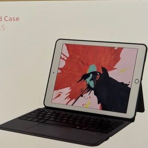 iPad Bluetooth keyboard with stand